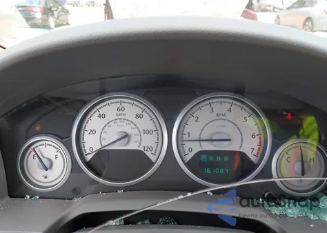 2008 Chrysler Town & Country Lx z USA, uszkodzony, nr VIN 2A8HR44H28R799659